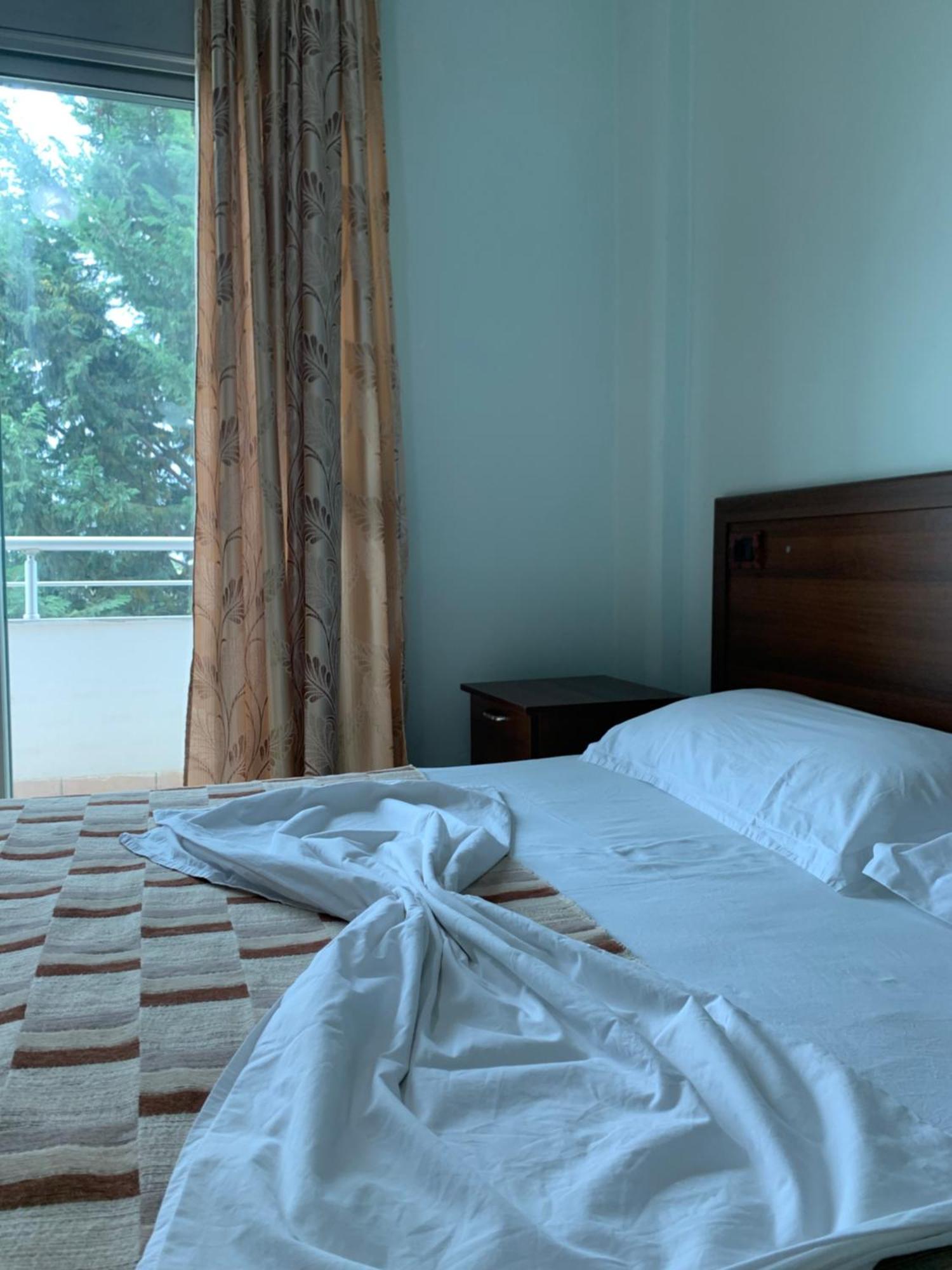 Risus Hotel 格勒姆 外观 照片