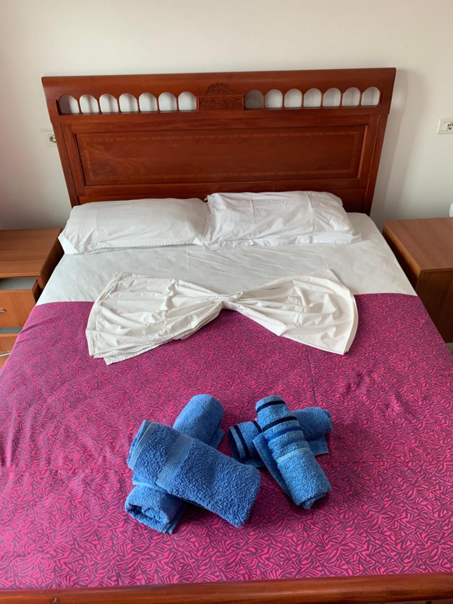 Risus Hotel 格勒姆 外观 照片