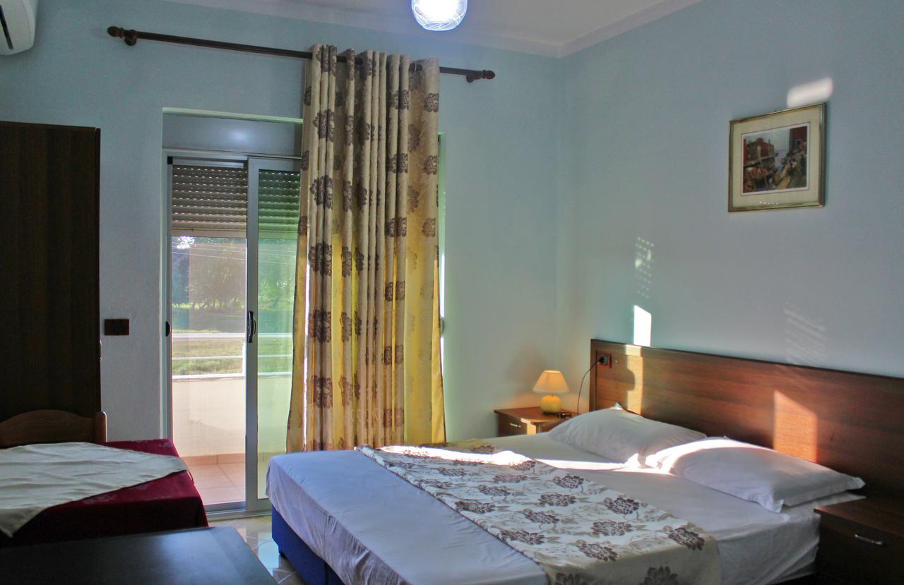 Risus Hotel 格勒姆 外观 照片