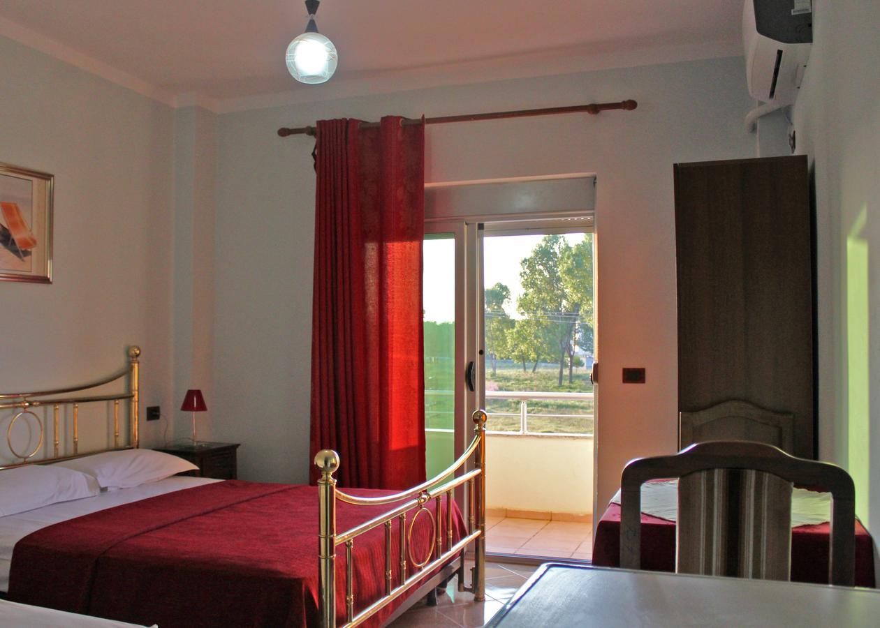 Risus Hotel 格勒姆 外观 照片
