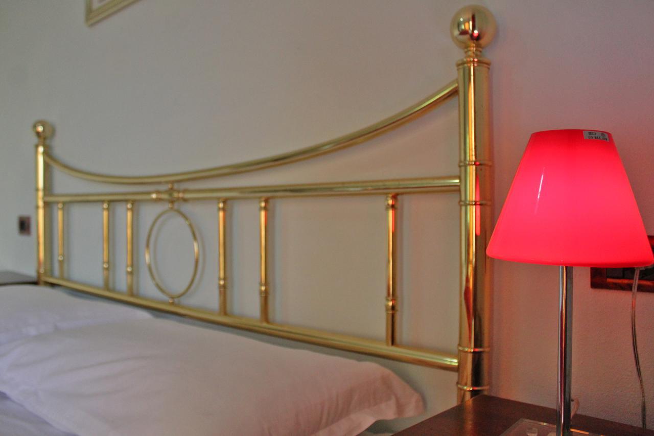 Risus Hotel 格勒姆 外观 照片