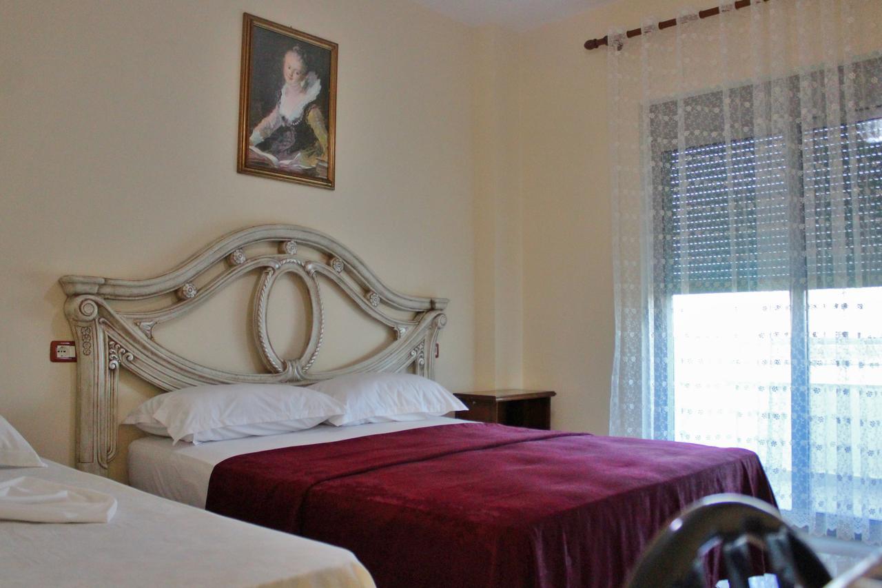 Risus Hotel 格勒姆 外观 照片