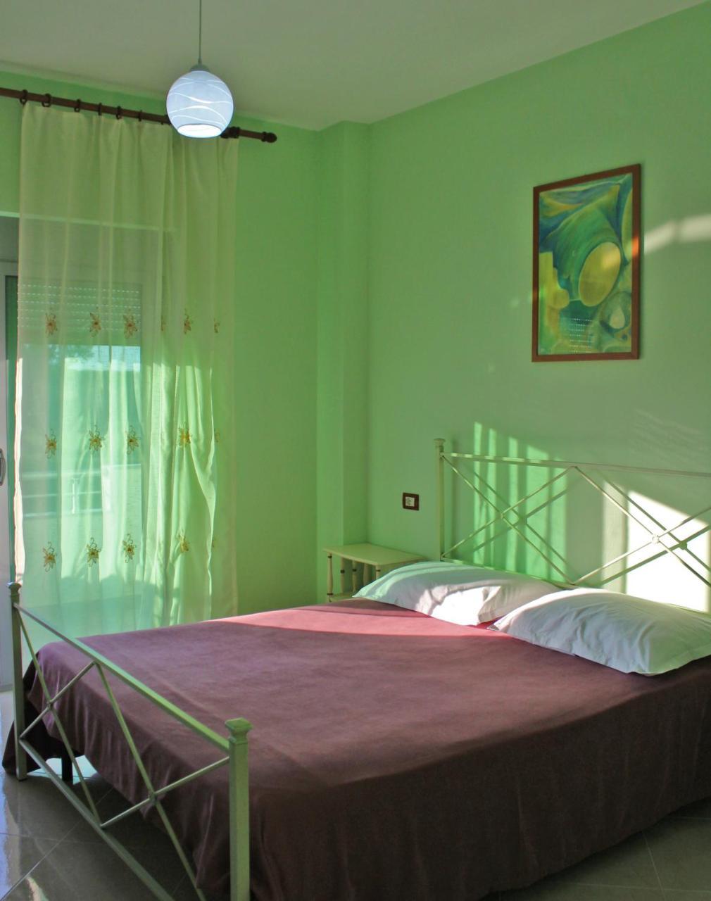 Risus Hotel 格勒姆 外观 照片