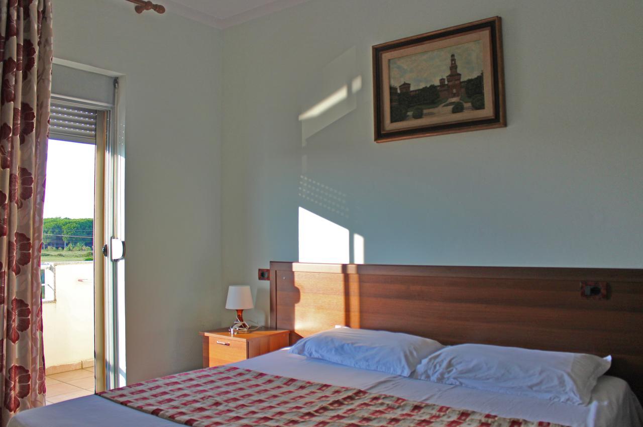 Risus Hotel 格勒姆 外观 照片